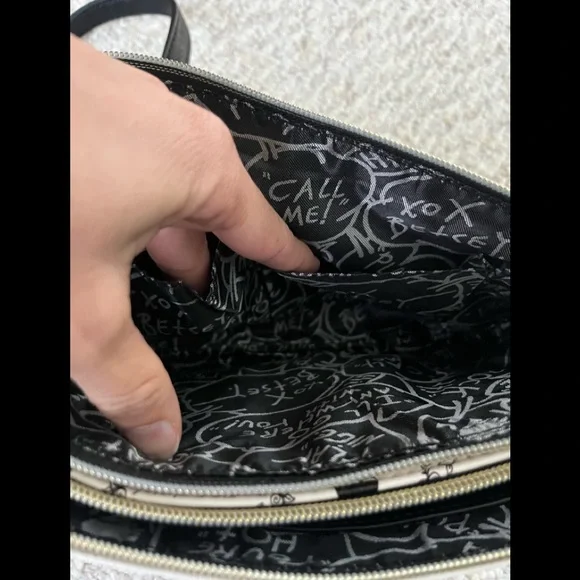 NWOT Betsey Johnson Convertible 2-n-1 Bag - Picture 7 of 13